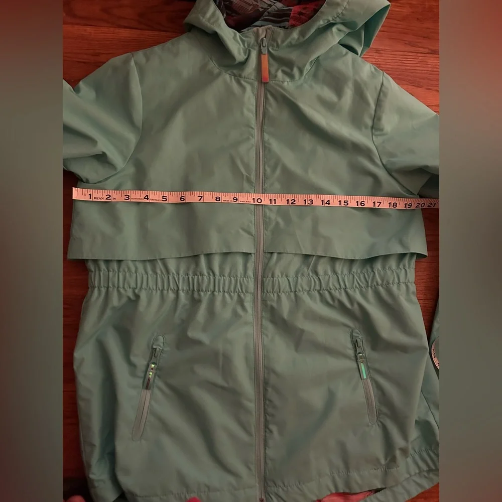 C9 By Champion Light Green/Blue Sporty Lightweight Raincoat Girls Sz XL (14-16)